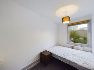 bed - click for photo gallery